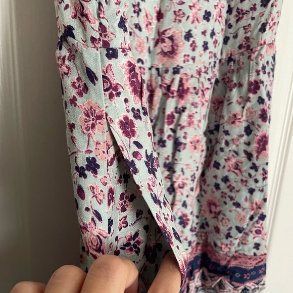 Floral romper NWT XS size - Picture 2 of 7